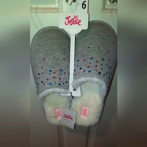 NWT! Justice Slippers Girls 6 Gray Slip On Clog Comfy Loungewear Fuzzy